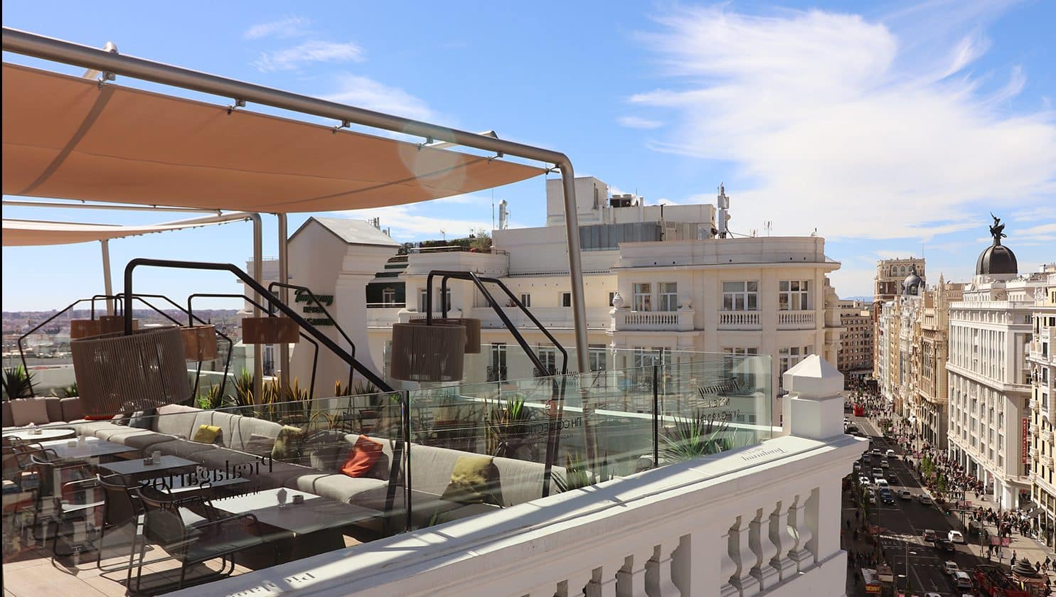 Picalagartos Sky Bar